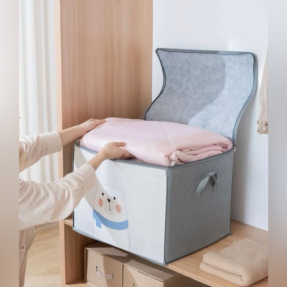 NWT CLOTHING STORAGE BAG